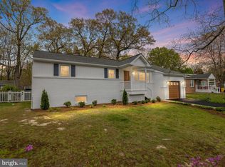 8043 Woodholme Cir, Pasadena, MD 21122