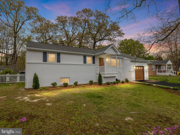 8043 Woodholme Cir, Pasadena, MD 21122