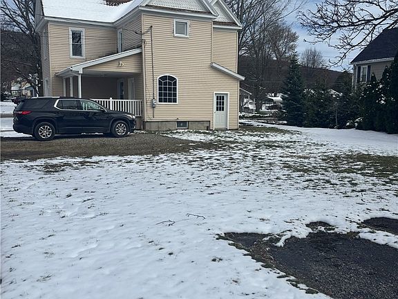 4th image of 372 Seneca Rd