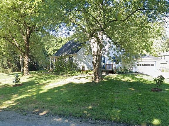 4th image of 7050 Caroline Ave