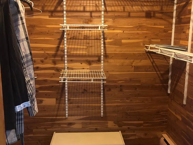 Walk in closet