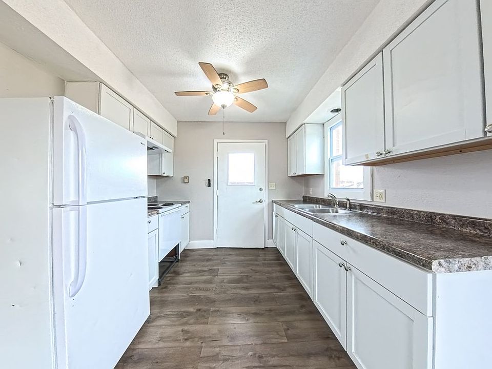 1st image of 205 Owen St APT 5
