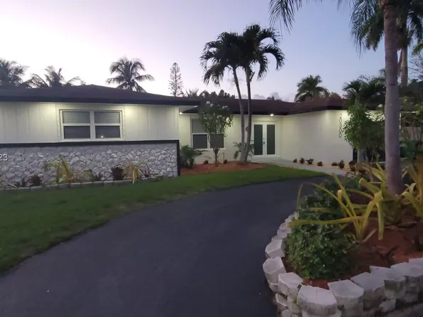 20300 SW 83rd Ave, Cutler Bay, FL 33189