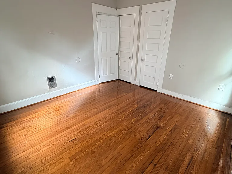 180 Gilbert Ave #A — Photo 12