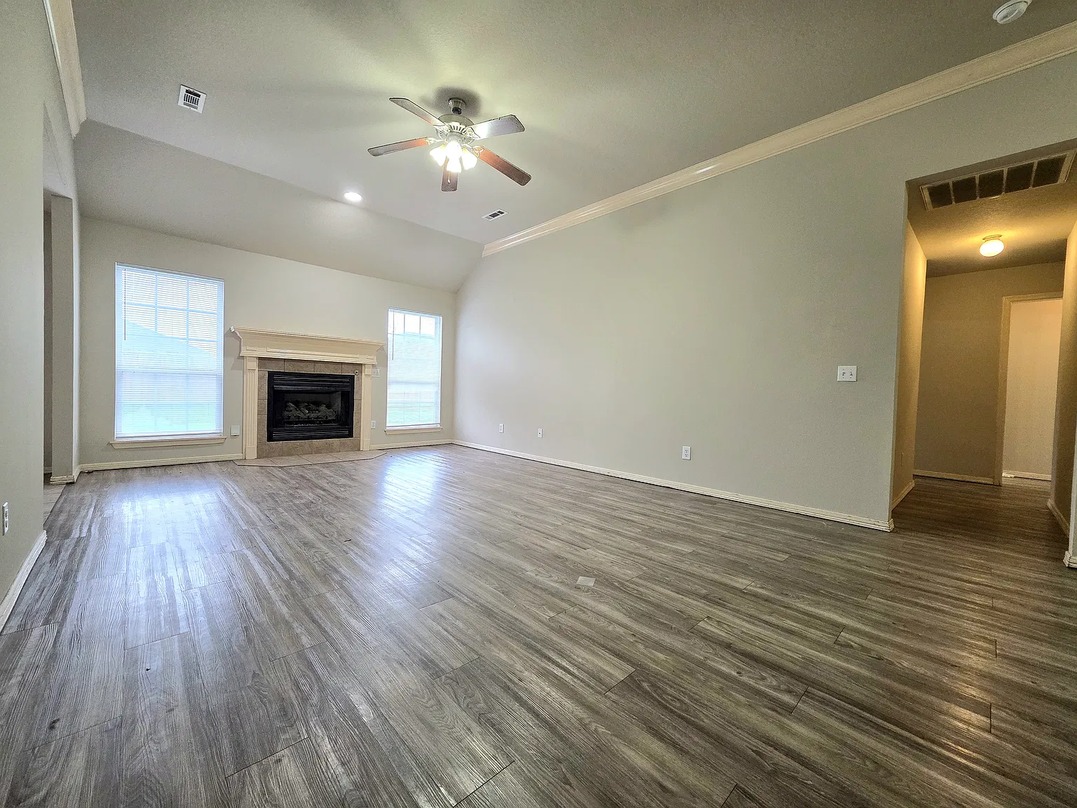 3 bed, 1491 sqft, $1,650 — Photo 4