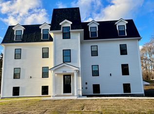 204 Bulgarmarsh Rd APT 1, Tiverton, RI 02878