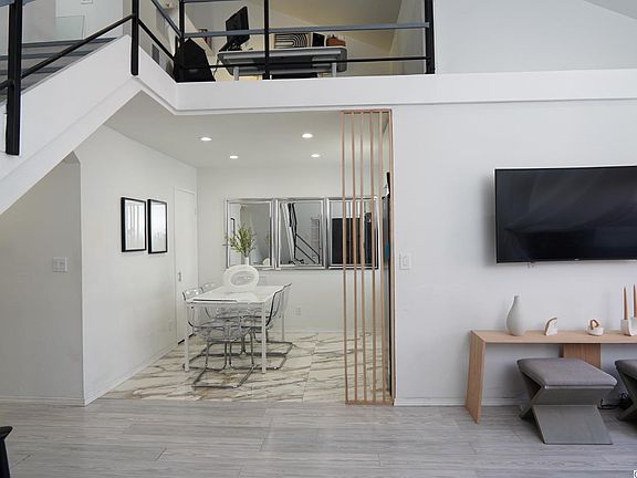 2nd image of 27935 Sarabande Ln Unit 206