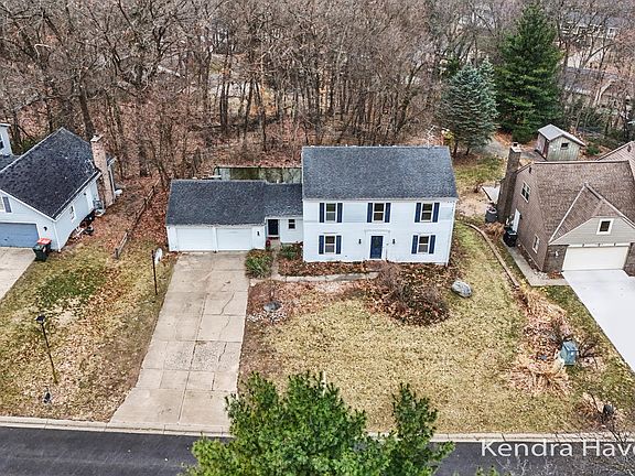 3rd image of 4867 Northview Ave NE