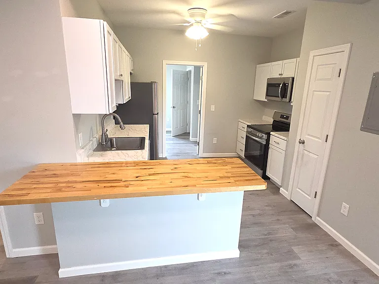 113D Temple St — Photo 2