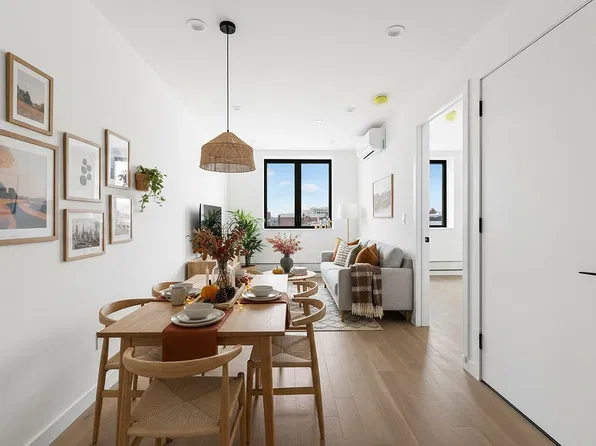 800 5th Ave #3A, Brooklyn, NY 11232