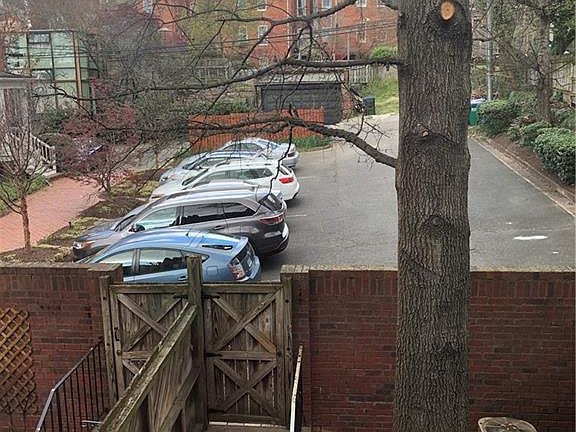 3rd image of 2506 E Franklin St