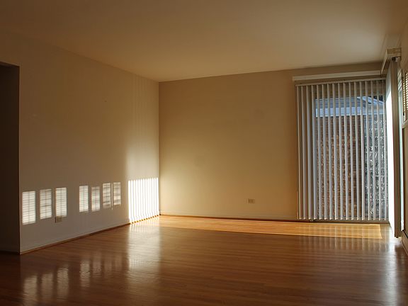 5th image of 5457 N Oconto Ave