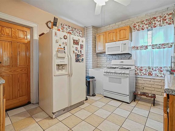 5th image of 4703 88th St
