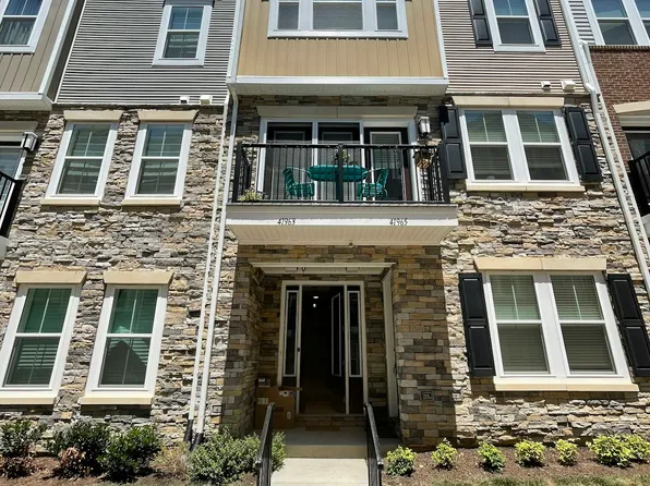 41963 Pickwick Mill Ter, Aldie, VA 20105
