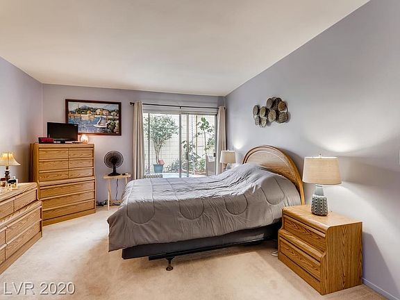 5th image of 3508 Victory Ave