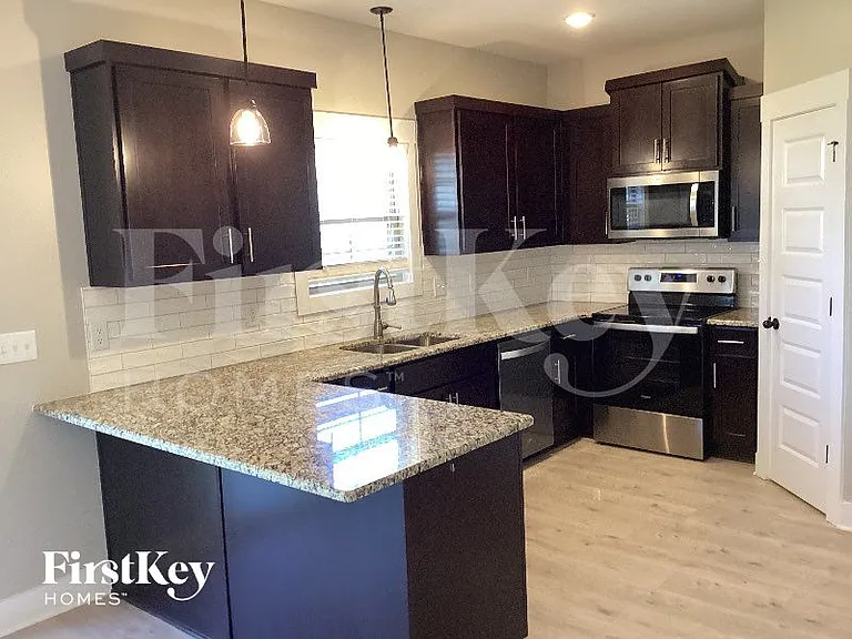 1456 Kingbird Dr — Photo 6