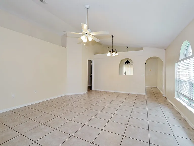 12641 Parkbury Dr — Photo 3