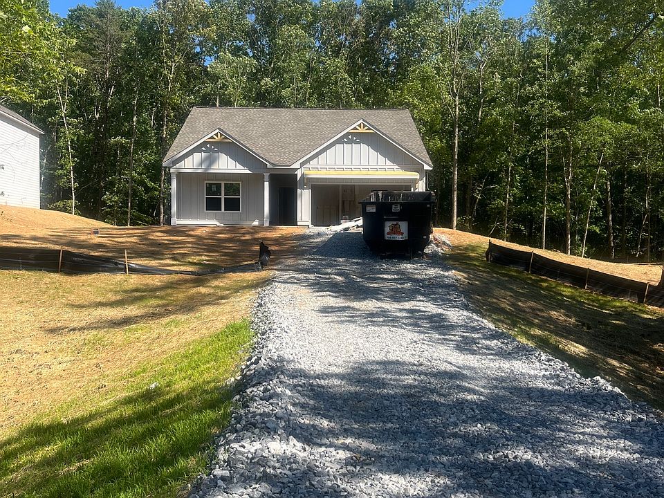 1st image of 225 W Woods Dr