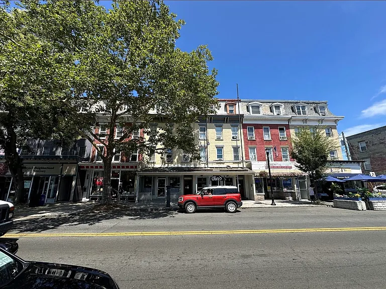 118 Main St #A — Photo 15