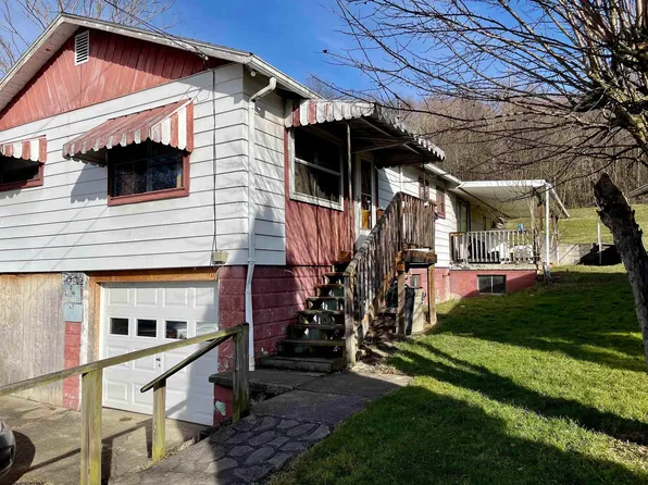 80 Calico Dr, Clarksburg, WV 26301