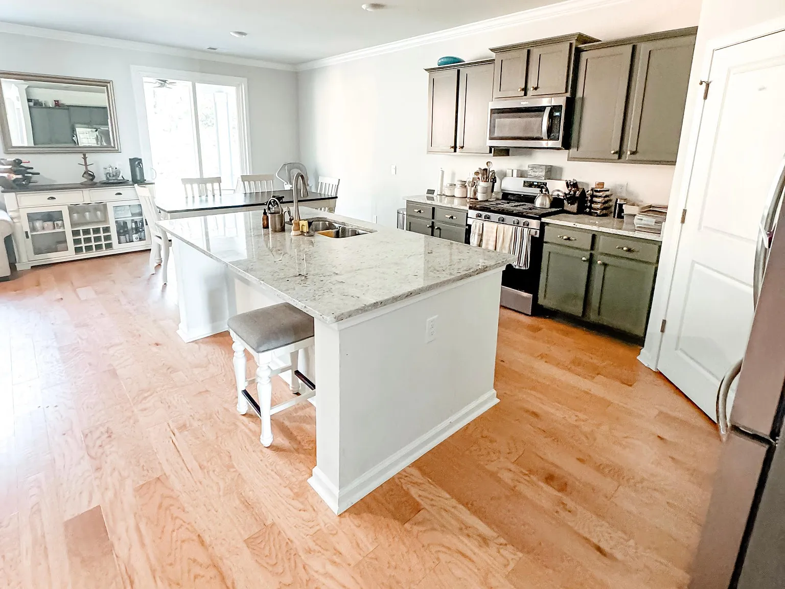 154 Cherry Grove Dr — Photo 3