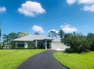 147 Caribbean Ct, Naples, FL 34108