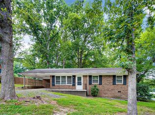 495 Legend Dr, Asheboro, NC 27205