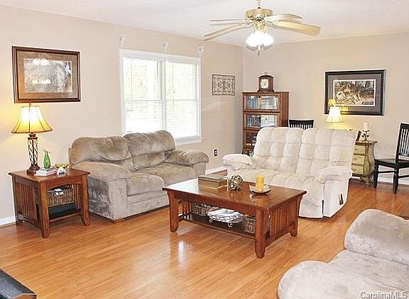 5th image of 3956 Rolling Meadow Ln #97