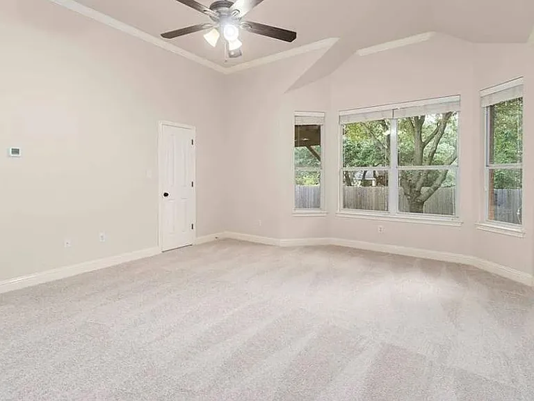 11405 Larue Belle Ln — Photo 5