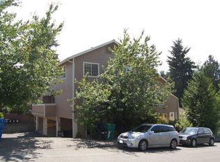 9559 Sand Point Way NE #B-2, Seattle, WA 98115