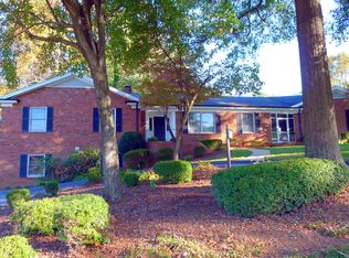 620 10th Street Dr NW, Hickory, NC 28601