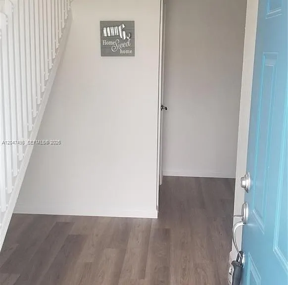 210 SW 3rd Ct — Photo 9