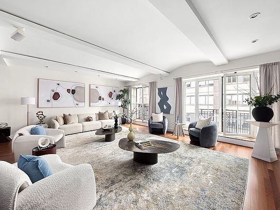 2nd image of 43 W 64th St #7A