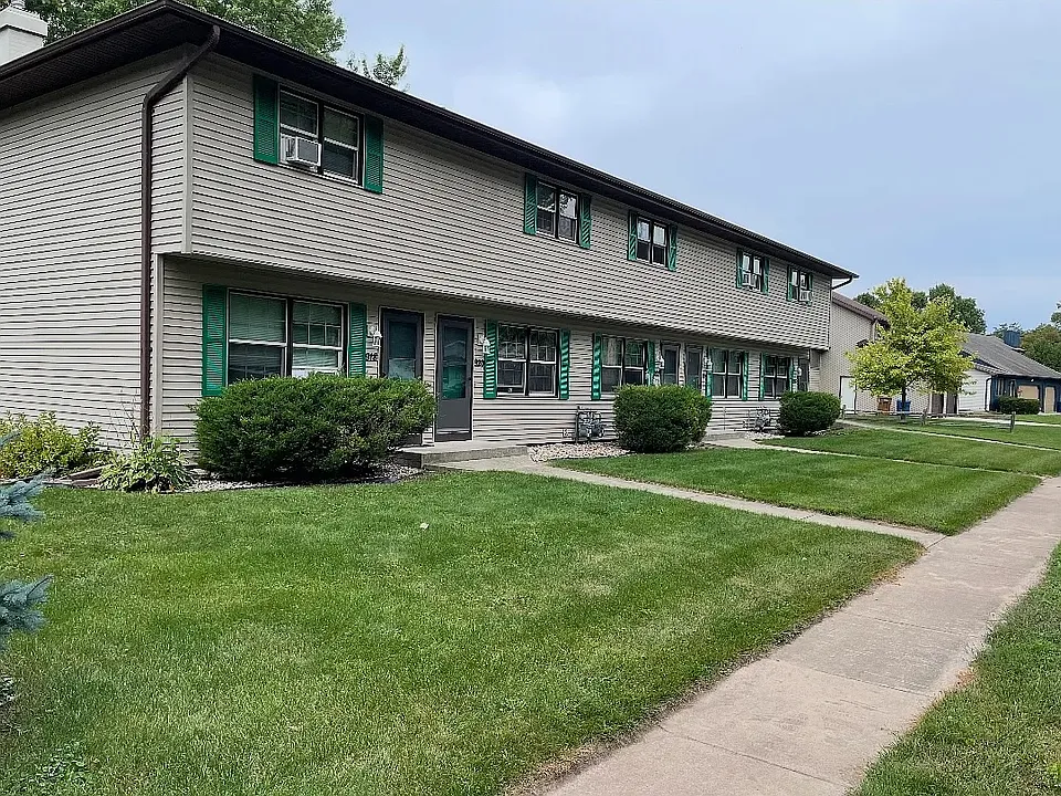 918 Meadowview Dr
