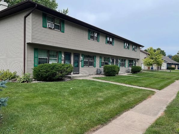 922 Meadowview Dr