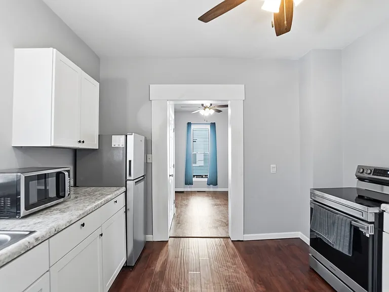 516 S Madriver St — Photo 14
