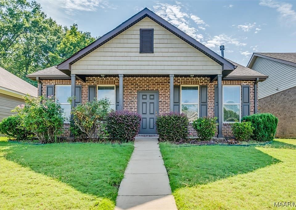 1st image of 1449 Prairie Oak Dr