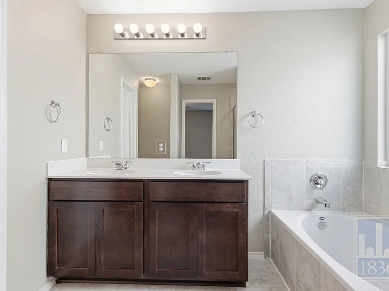 108 Wind Flower Ln — Photo 14