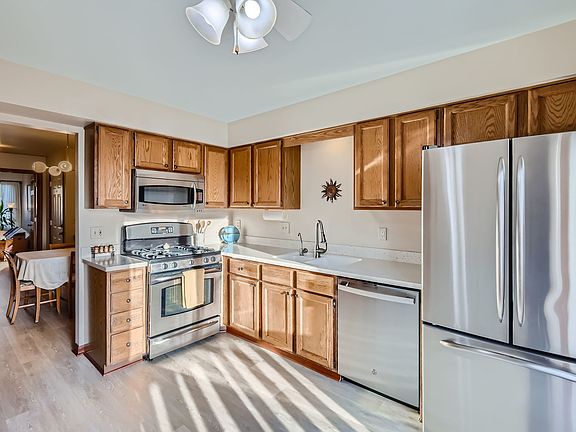 4th image of 116 Millington Way Unit 116