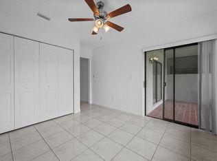 92 Conaskonk Cir, Royal Palm Beach, FL 33411