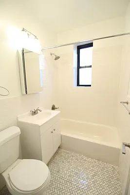 Rented by Kian Realty | media 11