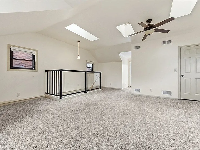 315 S Evaline St #2 — Photo 13