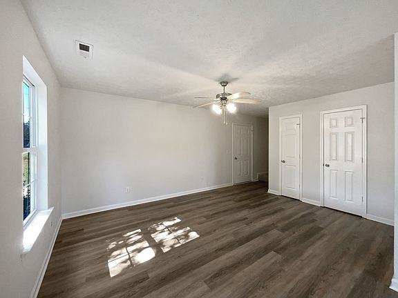4th image of 312 Cottonwood Dr