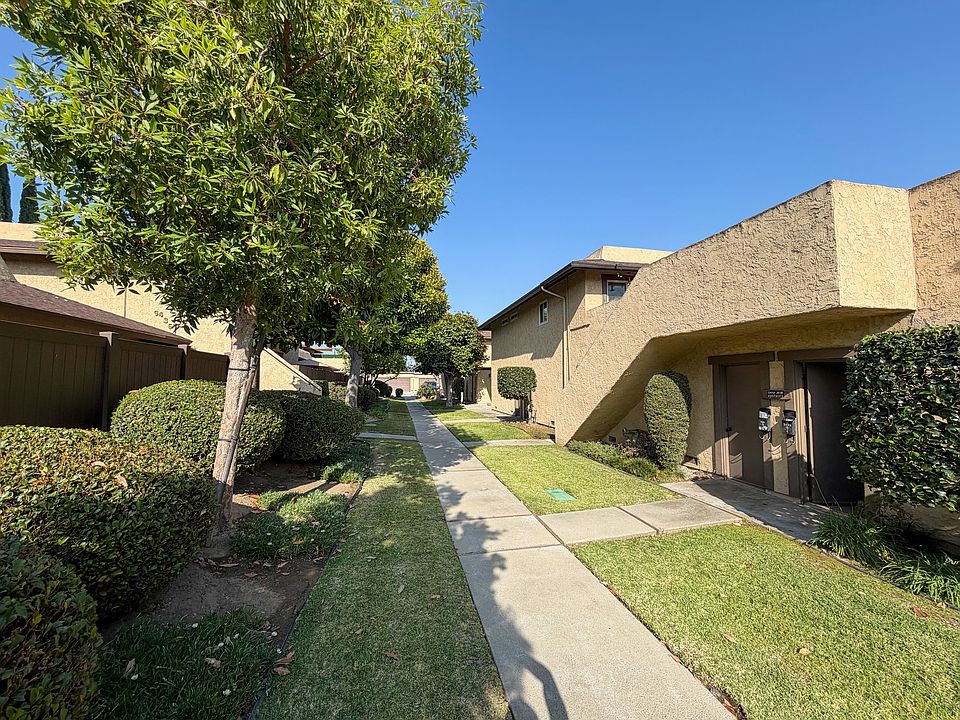 1st image of 5438 McCulloch Ave APT C
