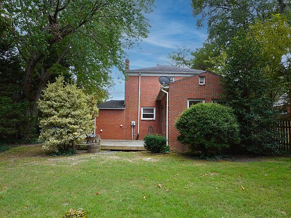 4th image of 6110 Patterson Ave