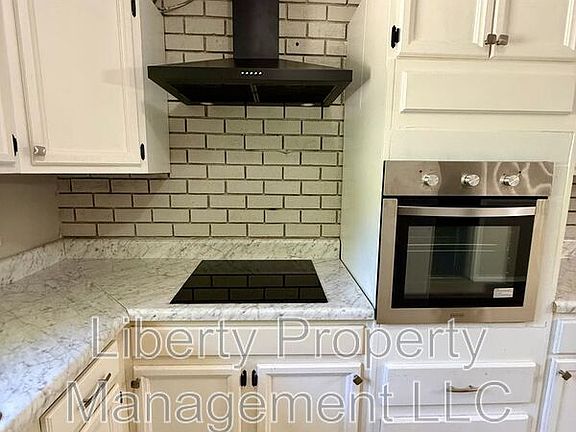 4th image of 475 Albemarle Dr