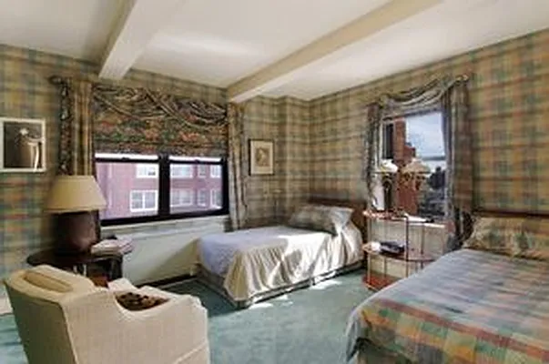 Sold by Douglas Elliman | media 18