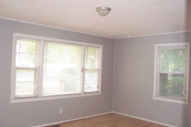 2nd image of 720 Dewolfe St