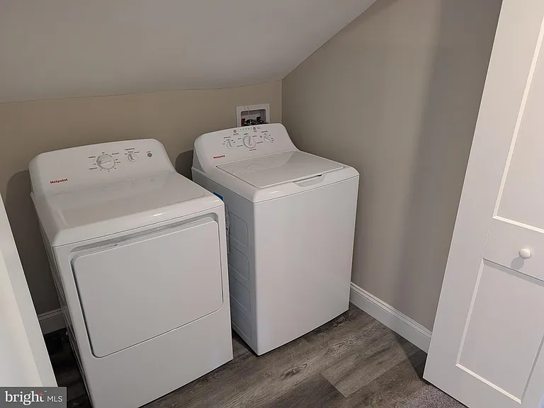 25 Jones Ave #2 — Photo 5