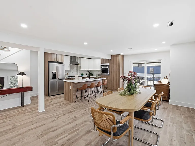 1355 Longfellow St NW — Photo 12